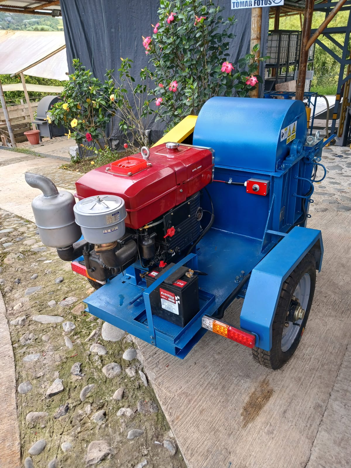 Desfibrador Móvil Semiautomático Multiusos